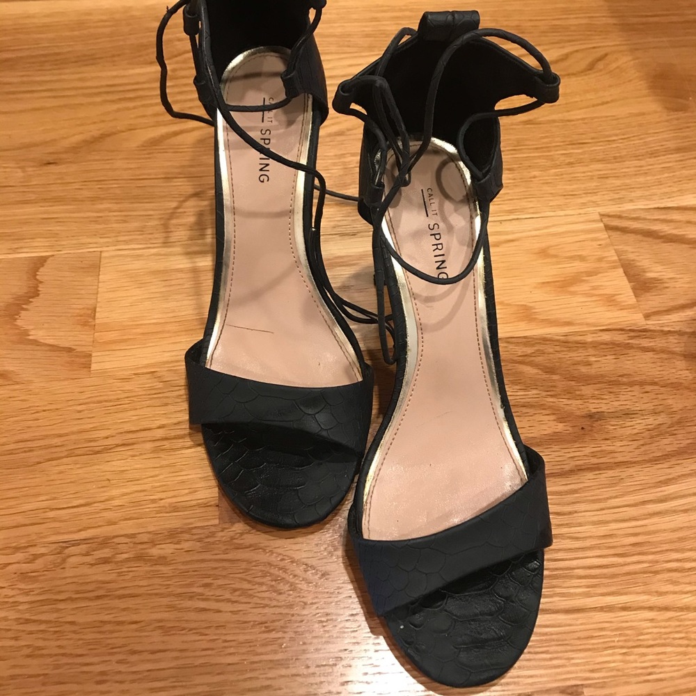 Black heels. Size 8